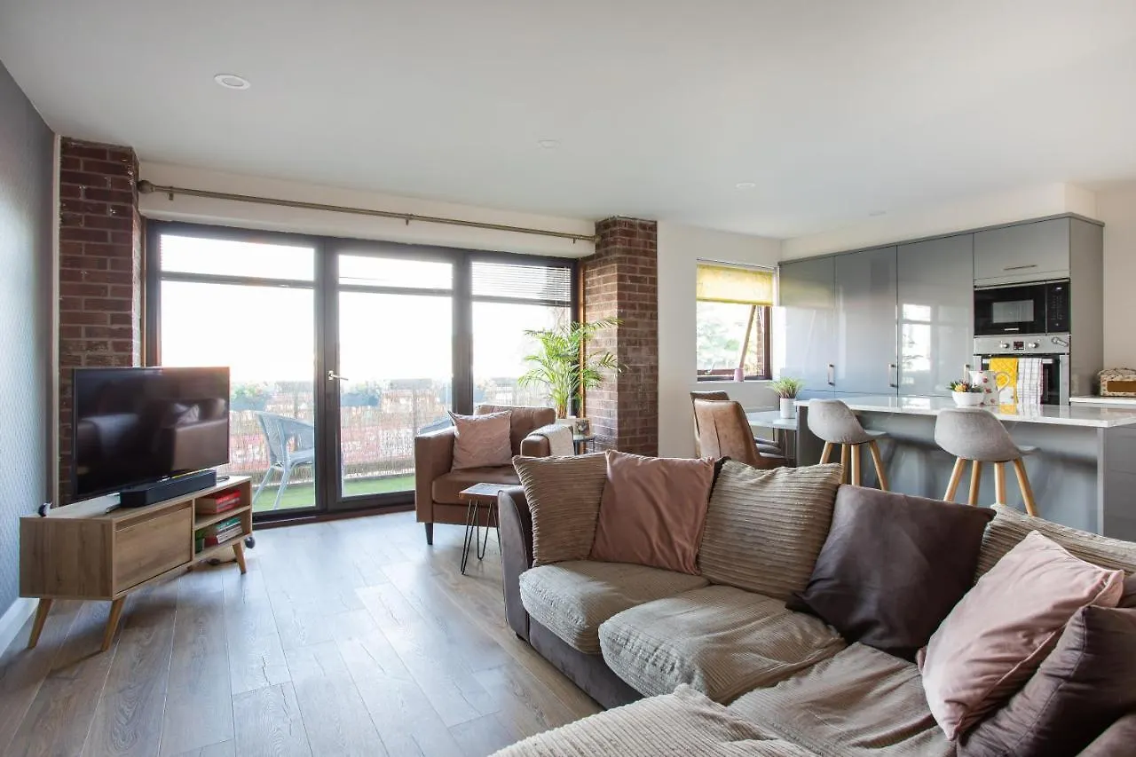 New Lisburn Road Apartment - Free Parking Belfast 0*,