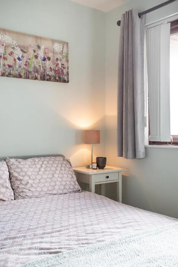 New Lisburn Road Apartment - Free Parking Belfast