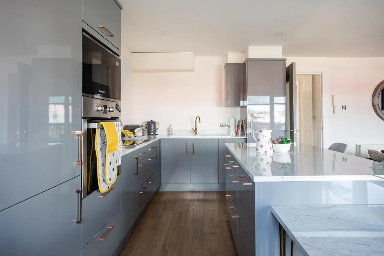 New Lisburn Road Apartment - Free Parking Belfast 0*,